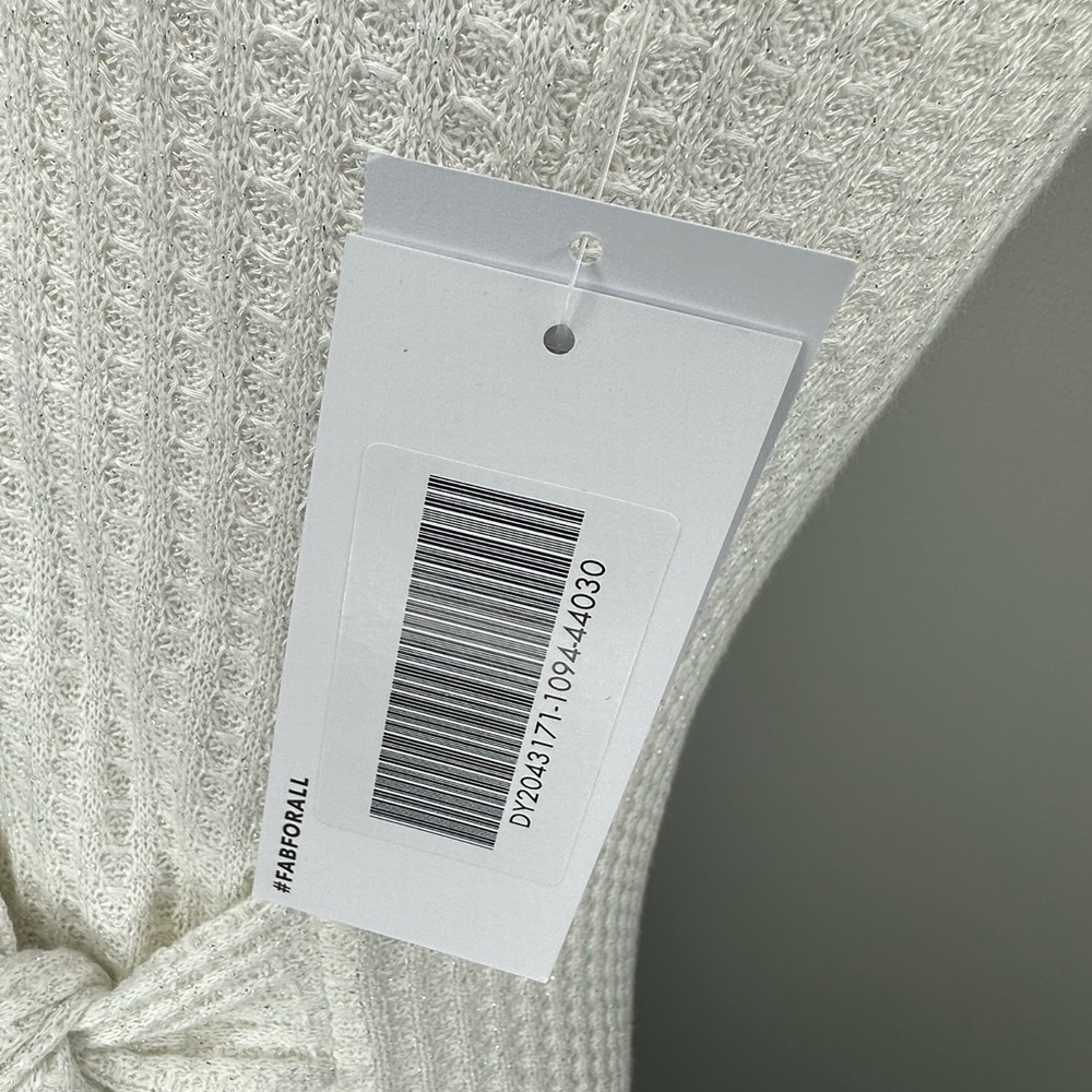 NWT JUSTFAB Sleeveless Wrap Cocktail Dress White / Silver Metallic Size Medium - Picture 10 of 11